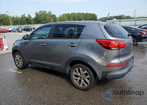 2016 Kia Sportage Lx z USA, uszkodzony, nr VIN KNDPBCAC1G7873051